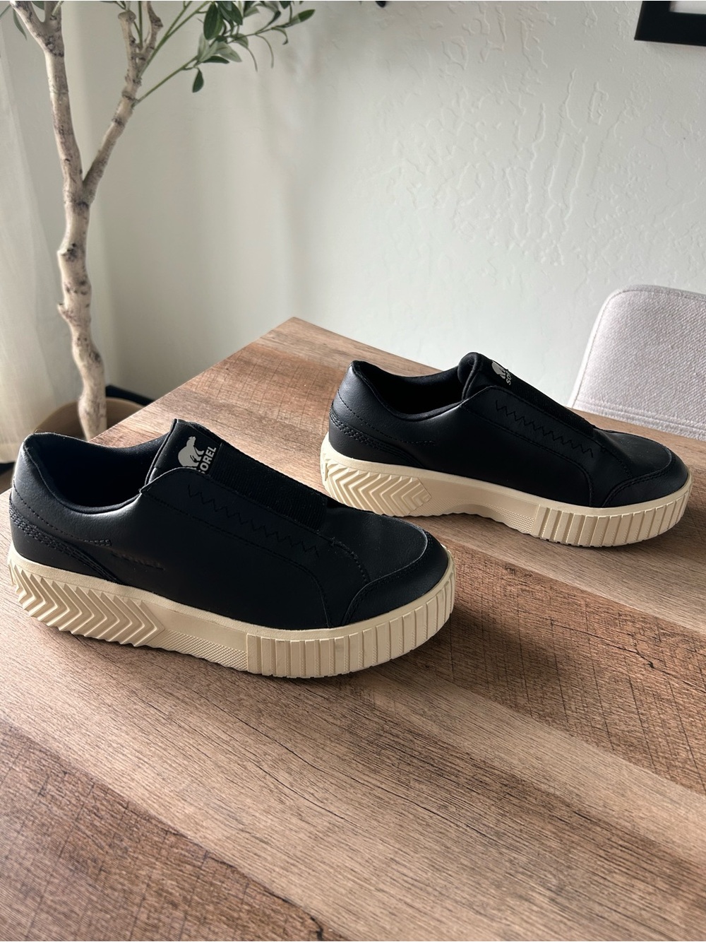 Sorel Black Leather Slip-On Sneakers with Cream Platform Sole - Picture 4 of 7